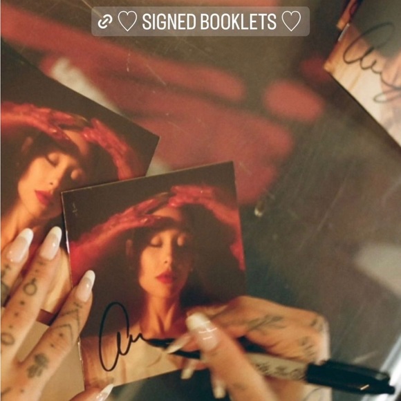 Ariana Grande Eternal Sunshine Signed CD - Picture 4 of 4